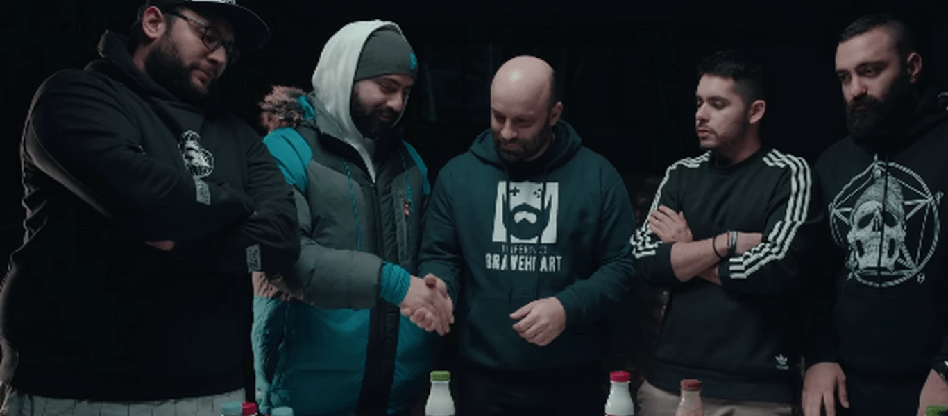 Unboxholics: Δοκίμασαν την πιο καυτερή πιπεριά του κόσμου και... το μετάνιωσαν! (βίντεο)